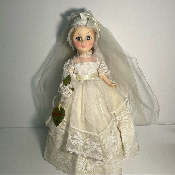 Effanbee Other - Effanbee Bride Doll 14" Veil Garter Bouquet NWT Old 14"